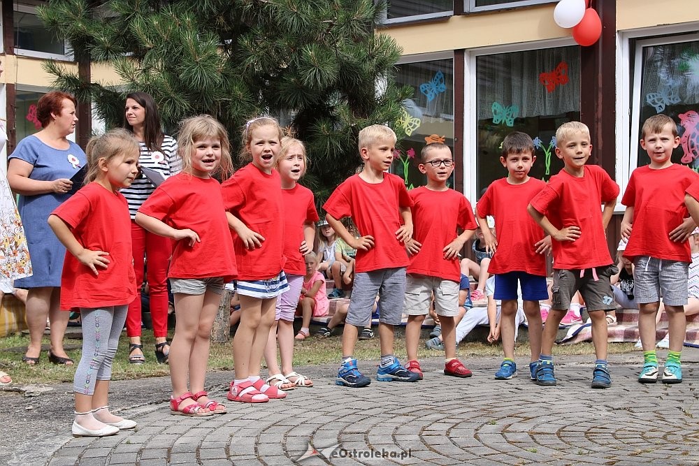 Rodzinny piknik patriotyczny w Przedszkolu Miejskim nr 10 [15.06.2018] - zdjęcie #64 - eOstroleka.pl