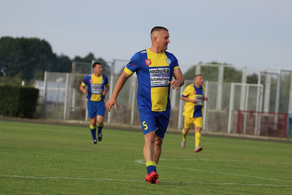 20-lecie OTS Korona: turniej rodziców, prezentacja maskotki, mecz oldbojów [16.06.2018] - zdjęcie #18 - eOstroleka.pl