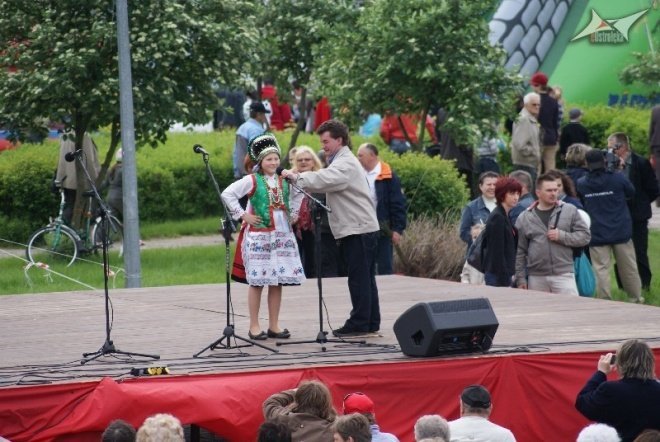 Festyn Osiedlowy na ul. Hallera (16.05.2010) - zdjęcie #43 - eOstroleka.pl