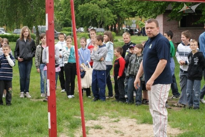 Festyn Osiedlowy na ul. Hallera (16.05.2010) - zdjęcie #11 - eOstroleka.pl