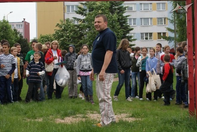 Festyn Osiedlowy na ul. Hallera (16.05.2010) - zdjęcie #10 - eOstroleka.pl