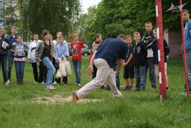 Festyn Osiedlowy na ul. Hallera (16.05.2010) - zdjęcie #8 - eOstroleka.pl