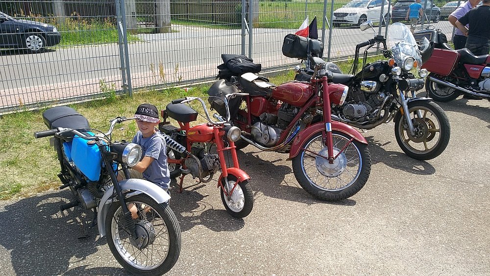 Zlot fanów starej motoryzacji w Rzekuniu [17.06.2018] - zdjęcie #57 - eOstroleka.pl