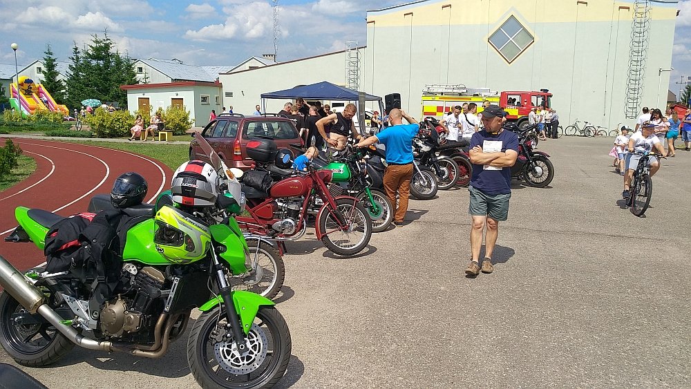 Zlot fanów starej motoryzacji w Rzekuniu [17.06.2018] - zdjęcie #69 - eOstroleka.pl