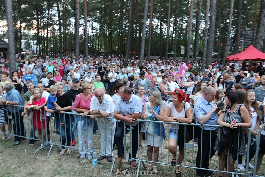 Wesele Kurpiowskie 2018 - koncert Poparzonych Kawą Trzy [17.06.2018] - zdjęcie #78 - eOstroleka.pl