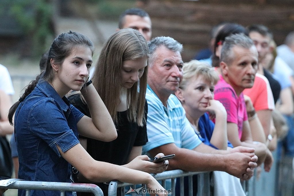 Wesele Kurpiowskie 2018 - koncert Poparzonych Kawą Trzy [17.06.2018] - zdjęcie #74 - eOstroleka.pl