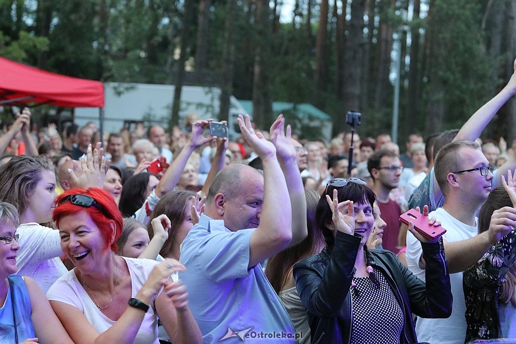 Wesele Kurpiowskie 2018 - koncert Poparzonych Kawą Trzy [17.06.2018] - zdjęcie #130 - eOstroleka.pl