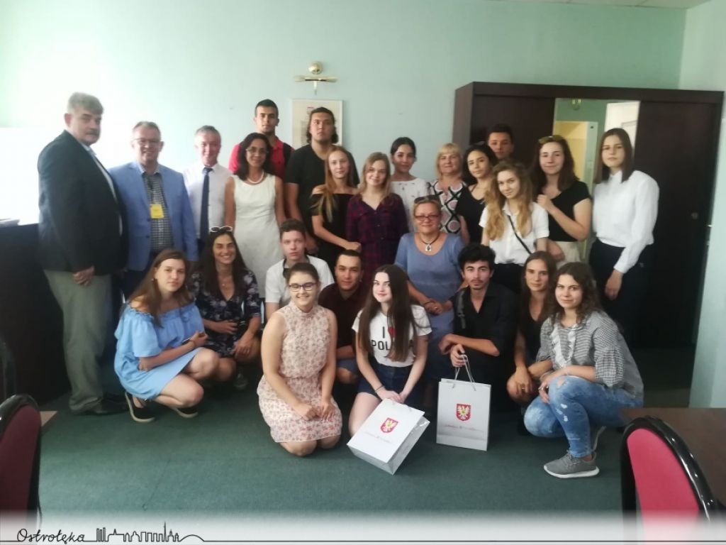 Młodzież z Turcji i Portugalii z wizytą w Ostrołęce [19.06.2018] - zdjęcie #1 - eOstroleka.pl