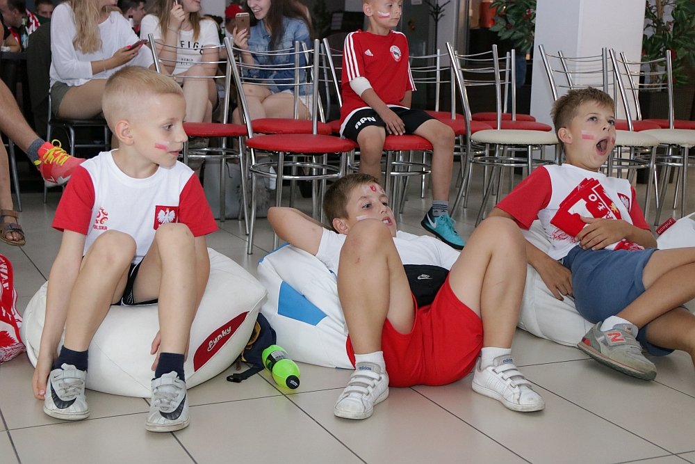 Ostrołęczanie wspierali polską drużynę w mundialowej strefie kibica [19.06.2018] - zdjęcie #2 - eOstroleka.pl