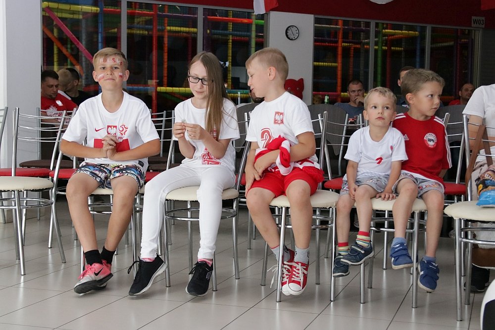 Ostrołęczanie wspierali polską drużynę w mundialowej strefie kibica [19.06.2018] - zdjęcie #3 - eOstroleka.pl