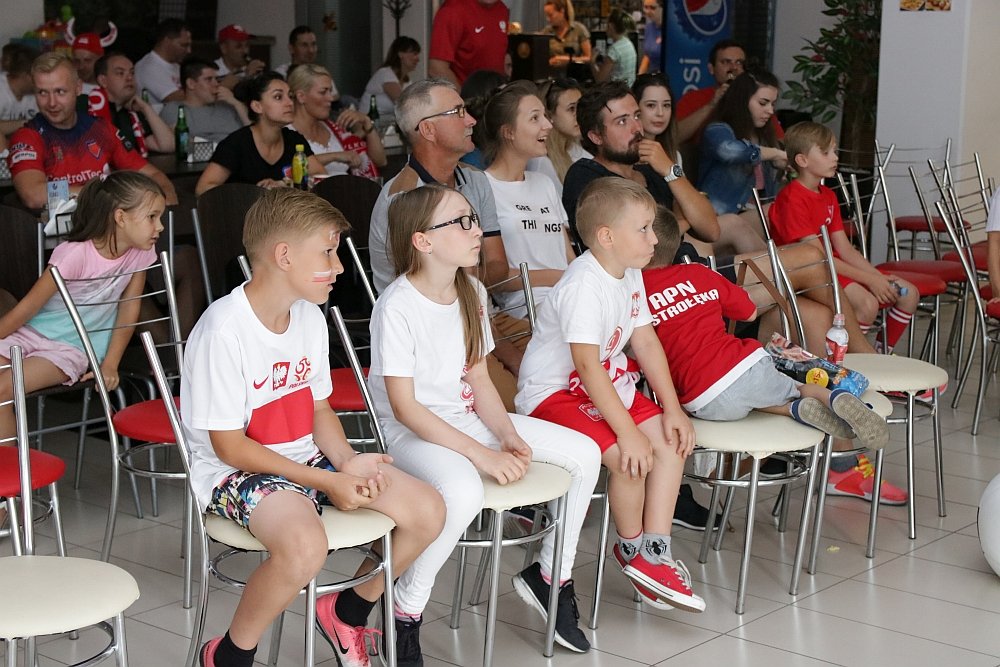 Ostrołęczanie wspierali polską drużynę w mundialowej strefie kibica [19.06.2018] - zdjęcie #11 - eOstroleka.pl