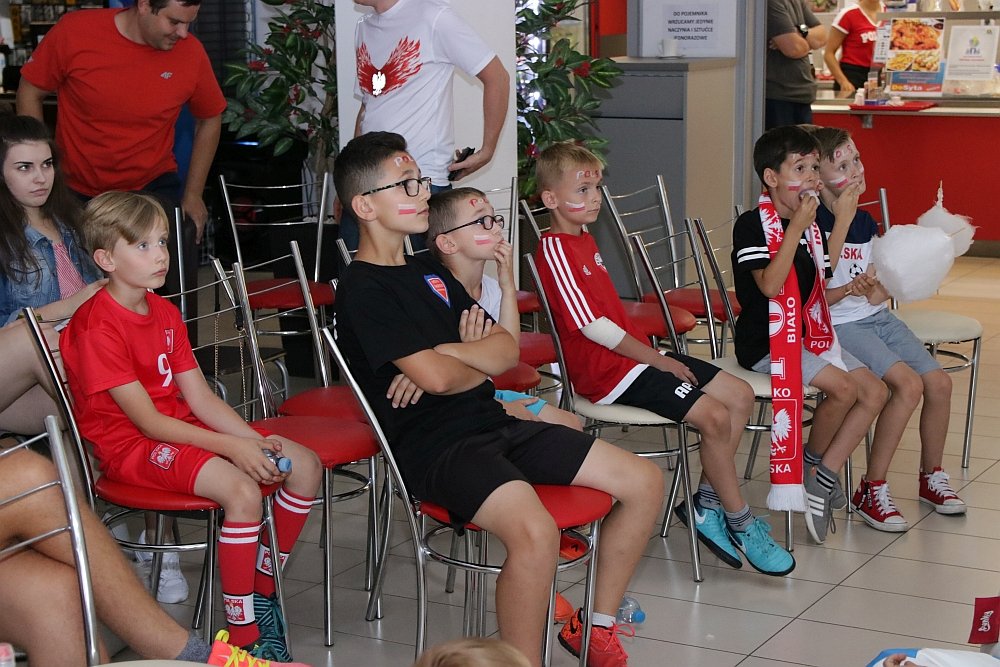 Ostrołęczanie wspierali polską drużynę w mundialowej strefie kibica [19.06.2018] - zdjęcie #19 - eOstroleka.pl