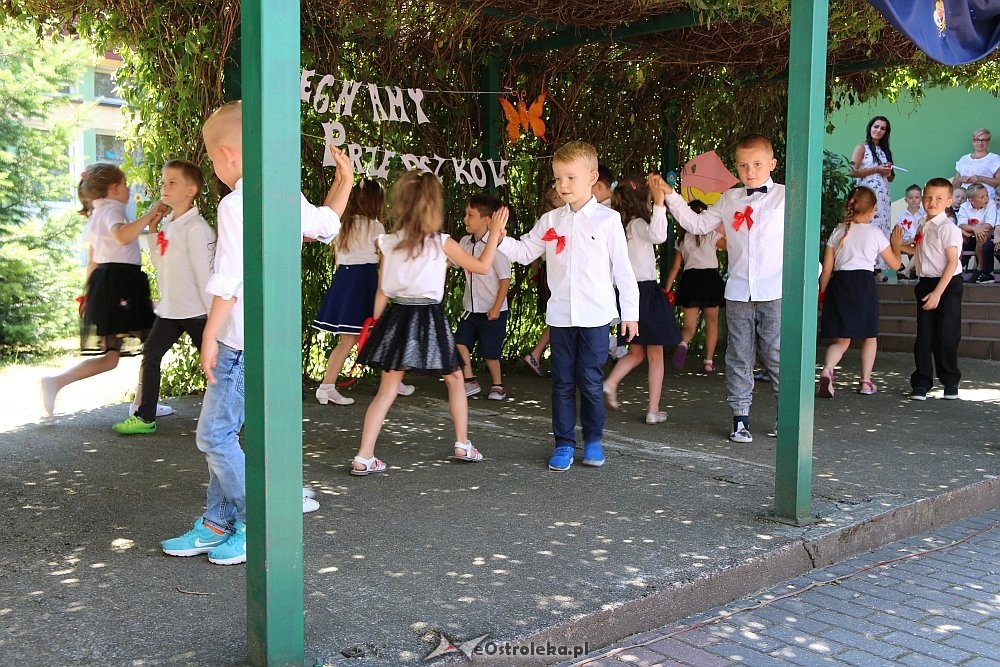 Uroczyste zakończenie roku szkolnego w Przedszkolu Miejskim nr 16 [20.06.2018] - zdjęcie #2 - eOstroleka.pl