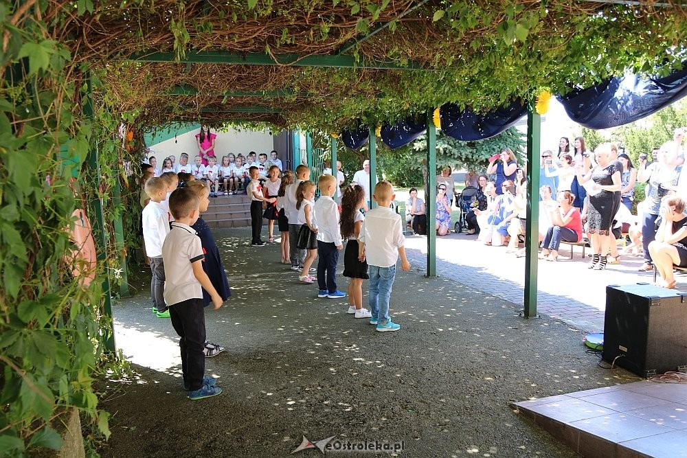 Uroczyste zakończenie roku szkolnego w Przedszkolu Miejskim nr 16 [20.06.2018] - zdjęcie #7 - eOstroleka.pl