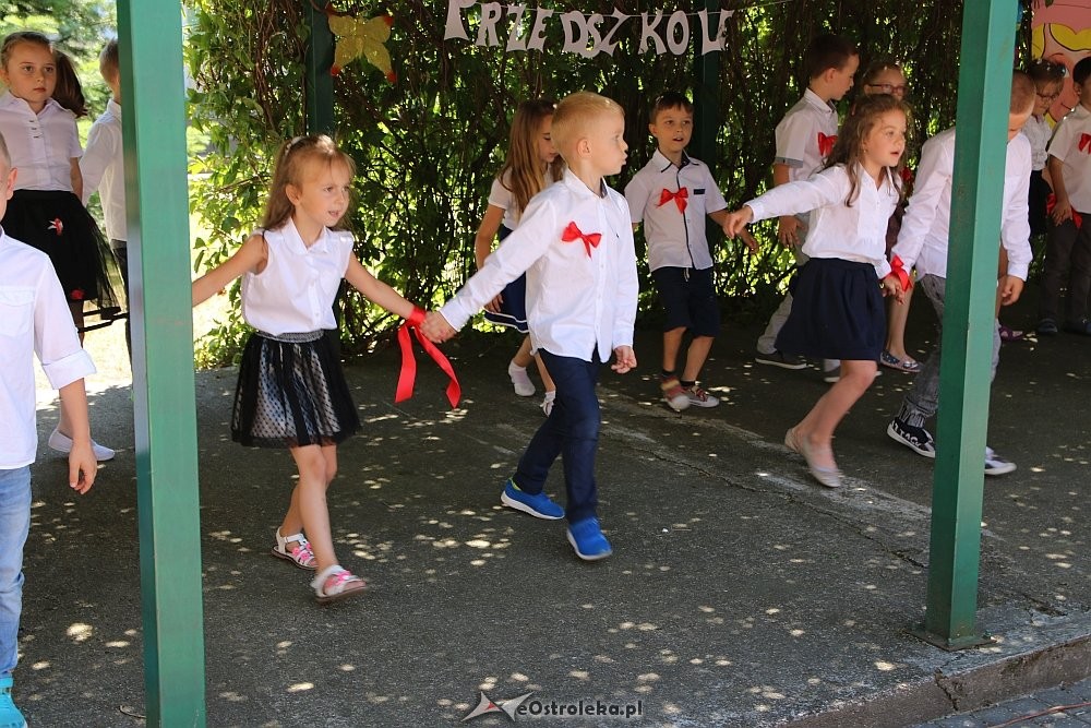 Uroczyste zakończenie roku szkolnego w Przedszkolu Miejskim nr 16 [20.06.2018] - zdjęcie #9 - eOstroleka.pl