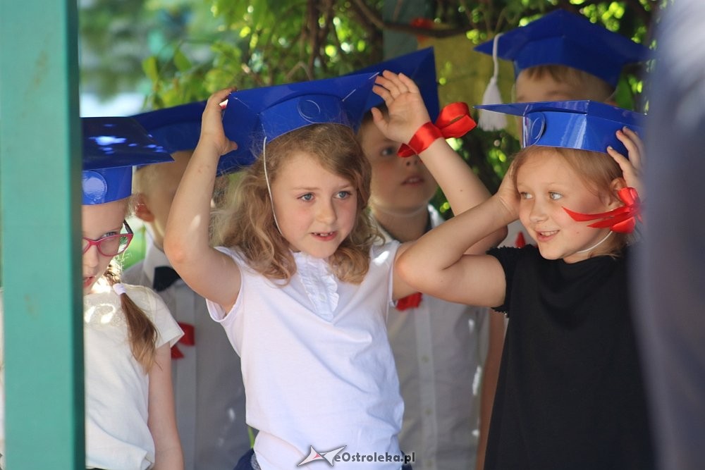 Uroczyste zakończenie roku szkolnego w Przedszkolu Miejskim nr 16 [20.06.2018] - zdjęcie #1 - eOstroleka.pl