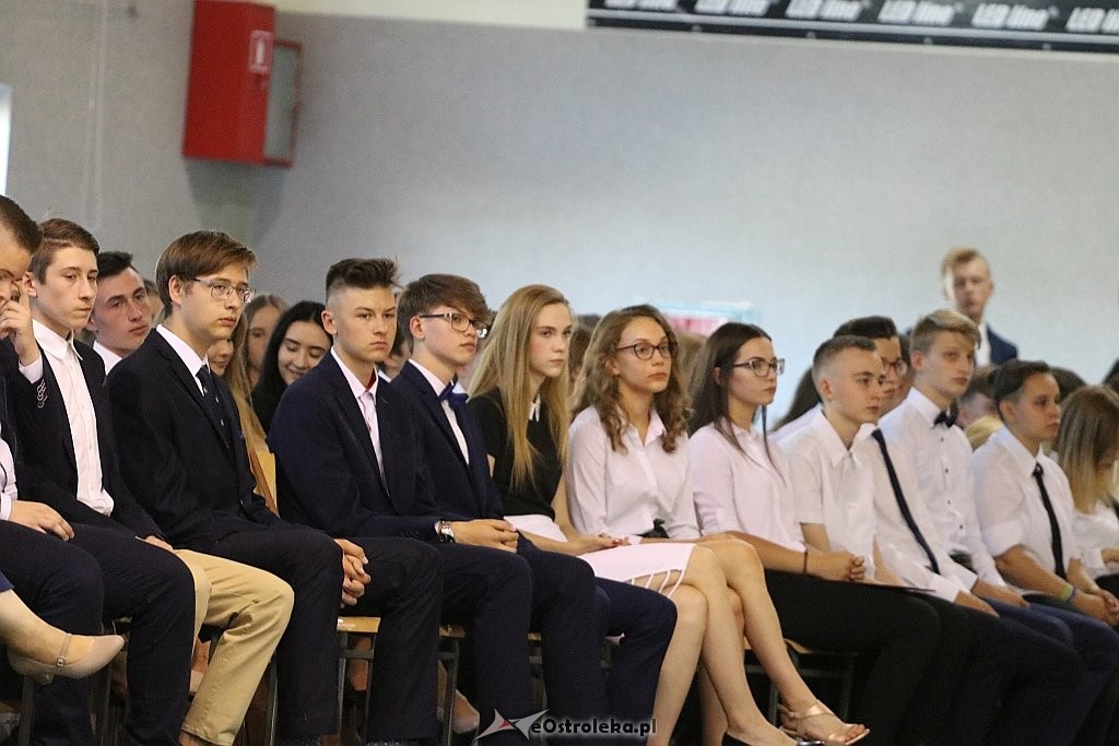 Zakończenie roku szkolnego w Gimnazjum nr 5 [20.06.2018] - zdjęcie #15 - eOstroleka.pl