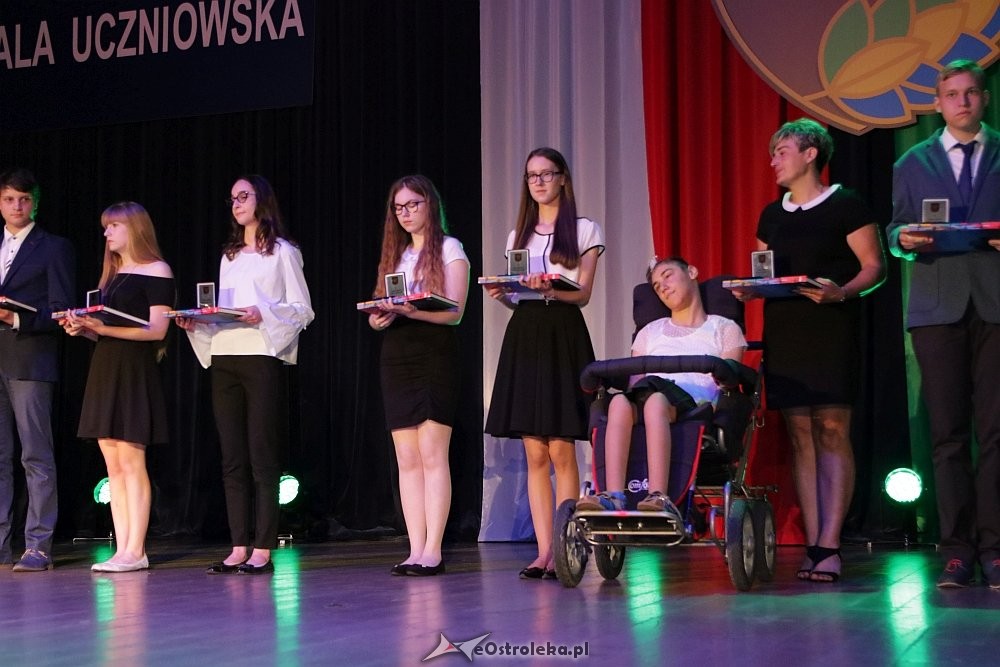 Najlepsi uczniowie z Ostrołęki nagrodzeni [20.06.2018] - zdjęcie #58 - eOstroleka.pl