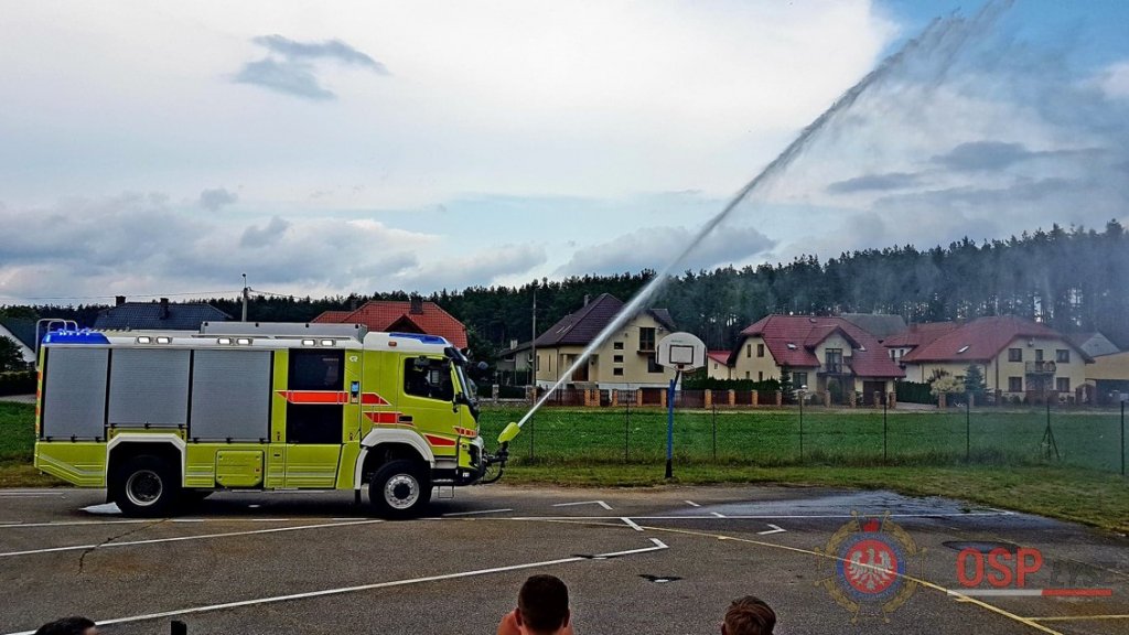 Prezentacja najnowocześniejszego sprzętu strażackiego w Łysych [21.06.2018] - zdjęcie #20 - eOstroleka.pl