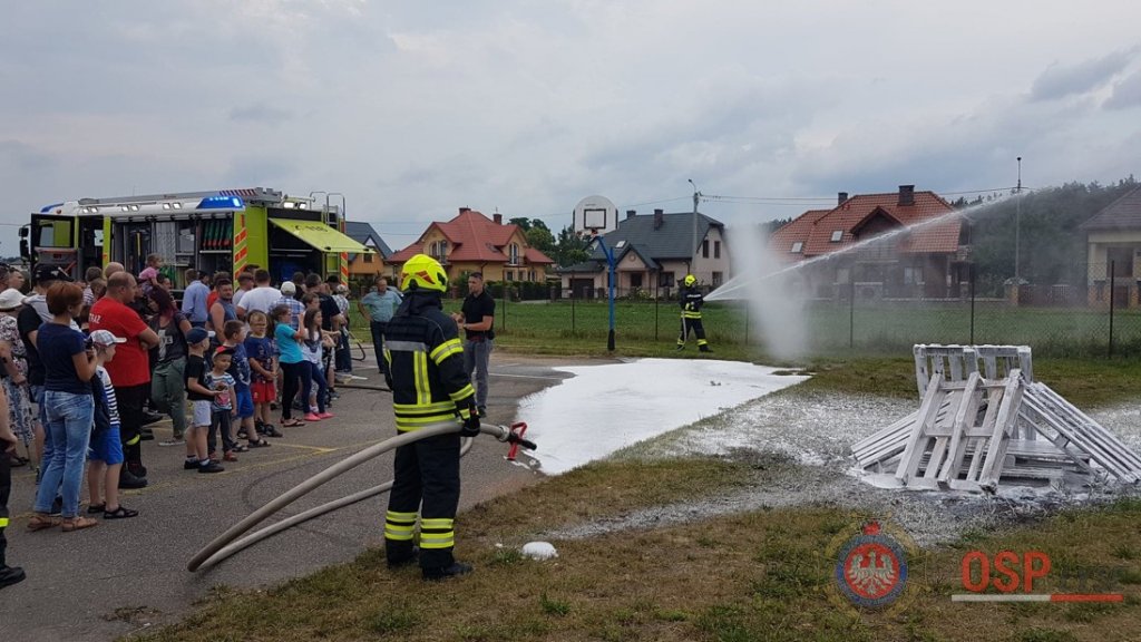 Prezentacja najnowocześniejszego sprzętu strażackiego w Łysych [21.06.2018] - zdjęcie #21 - eOstroleka.pl