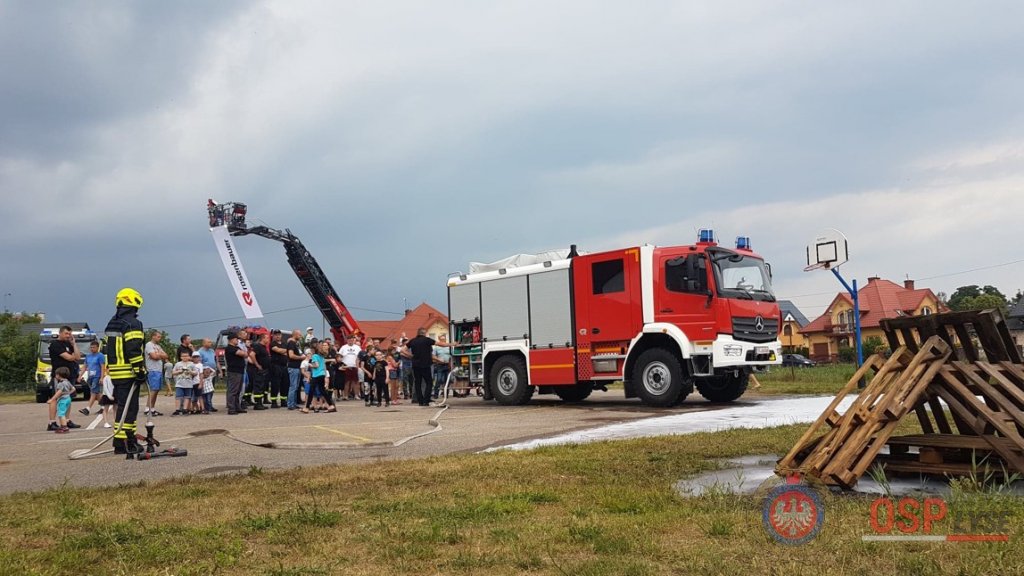 Prezentacja najnowocześniejszego sprzętu strażackiego w Łysych [21.06.2018] - zdjęcie #32 - eOstroleka.pl