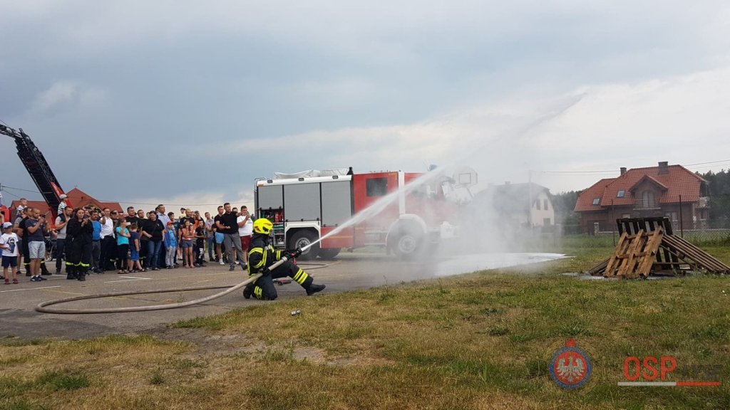 Prezentacja najnowocześniejszego sprzętu strażackiego w Łysych [21.06.2018] - zdjęcie #35 - eOstroleka.pl