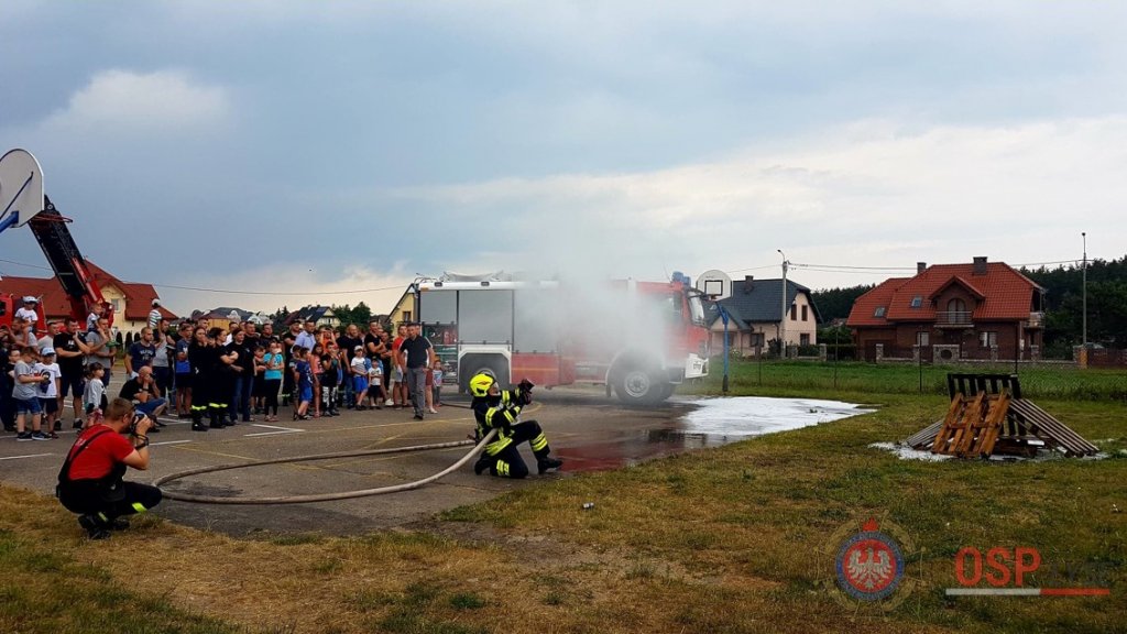 Prezentacja najnowocześniejszego sprzętu strażackiego w Łysych [21.06.2018] - zdjęcie #255 - eOstroleka.pl