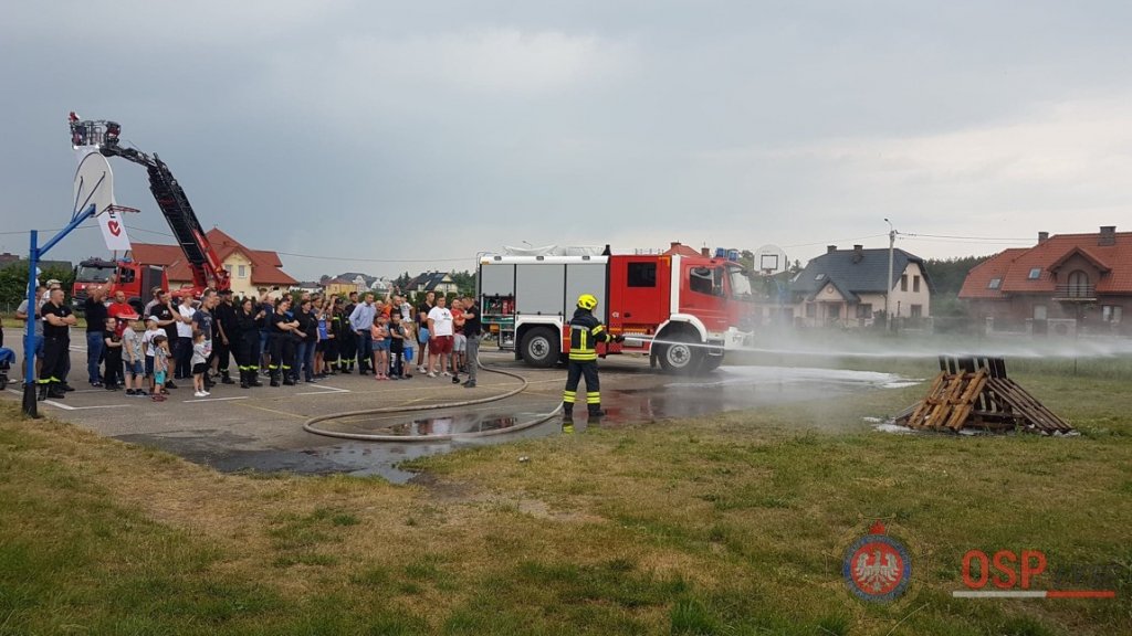 Prezentacja najnowocześniejszego sprzętu strażackiego w Łysych [21.06.2018] - zdjęcie #47 - eOstroleka.pl