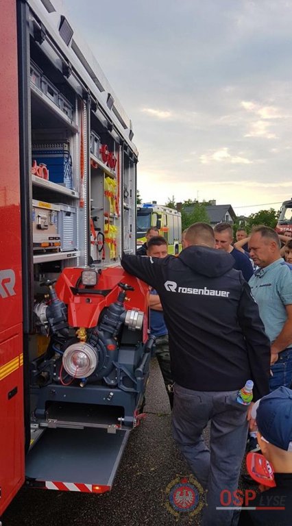 Prezentacja najnowocześniejszego sprzętu strażackiego w Łysych [21.06.2018] - zdjęcie #50 - eOstroleka.pl