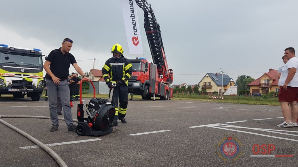Prezentacja najnowocześniejszego sprzętu strażackiego w Łysych [21.06.2018] - zdjęcie #236 - eOstroleka.pl