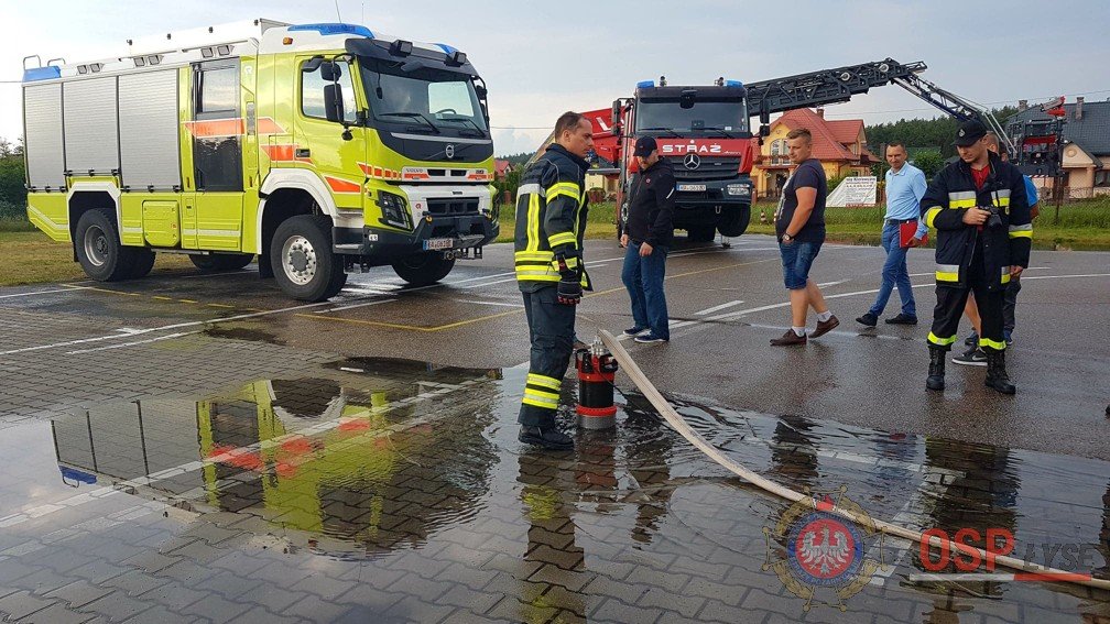Prezentacja najnowocześniejszego sprzętu strażackiego w Łysych [21.06.2018] - zdjęcie #227 - eOstroleka.pl