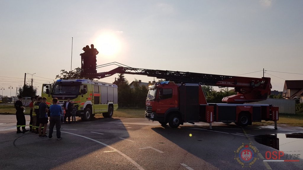 Prezentacja najnowocześniejszego sprzętu strażackiego w Łysych [21.06.2018] - zdjęcie #210 - eOstroleka.pl