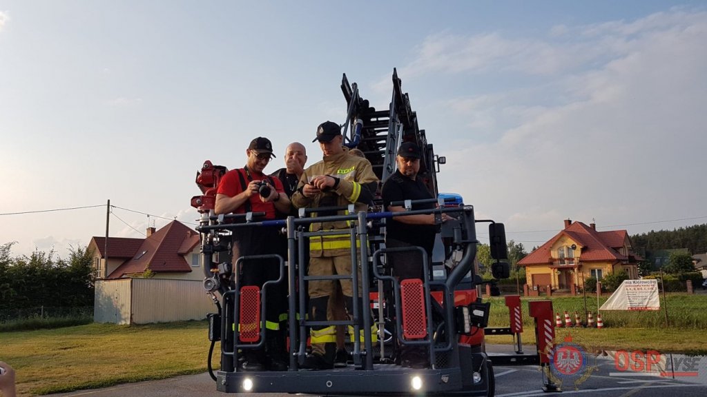 Prezentacja najnowocześniejszego sprzętu strażackiego w Łysych [21.06.2018] - zdjęcie #206 - eOstroleka.pl