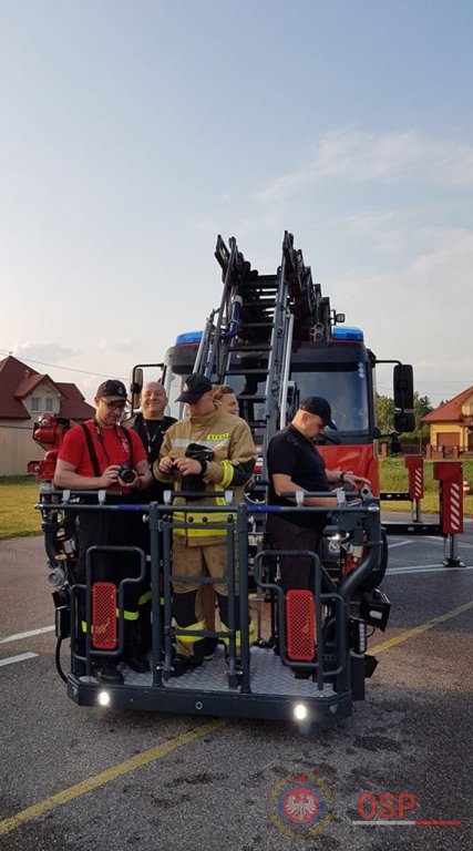 Prezentacja najnowocześniejszego sprzętu strażackiego w Łysych [21.06.2018] - zdjęcie #204 - eOstroleka.pl