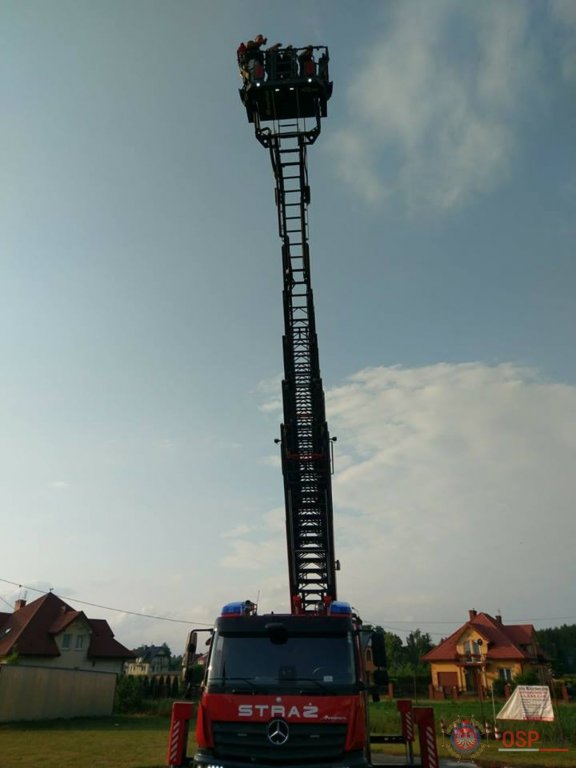 Prezentacja najnowocześniejszego sprzętu strażackiego w Łysych [21.06.2018] - zdjęcie #187 - eOstroleka.pl