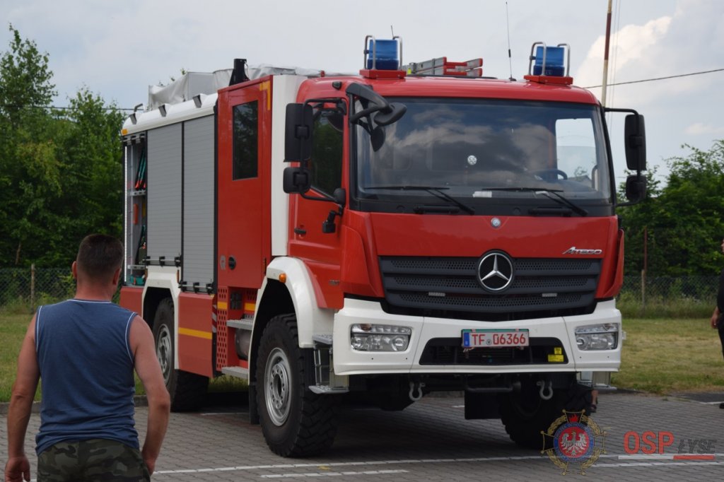 Prezentacja najnowocześniejszego sprzętu strażackiego w Łysych [21.06.2018] - zdjęcie #119 - eOstroleka.pl