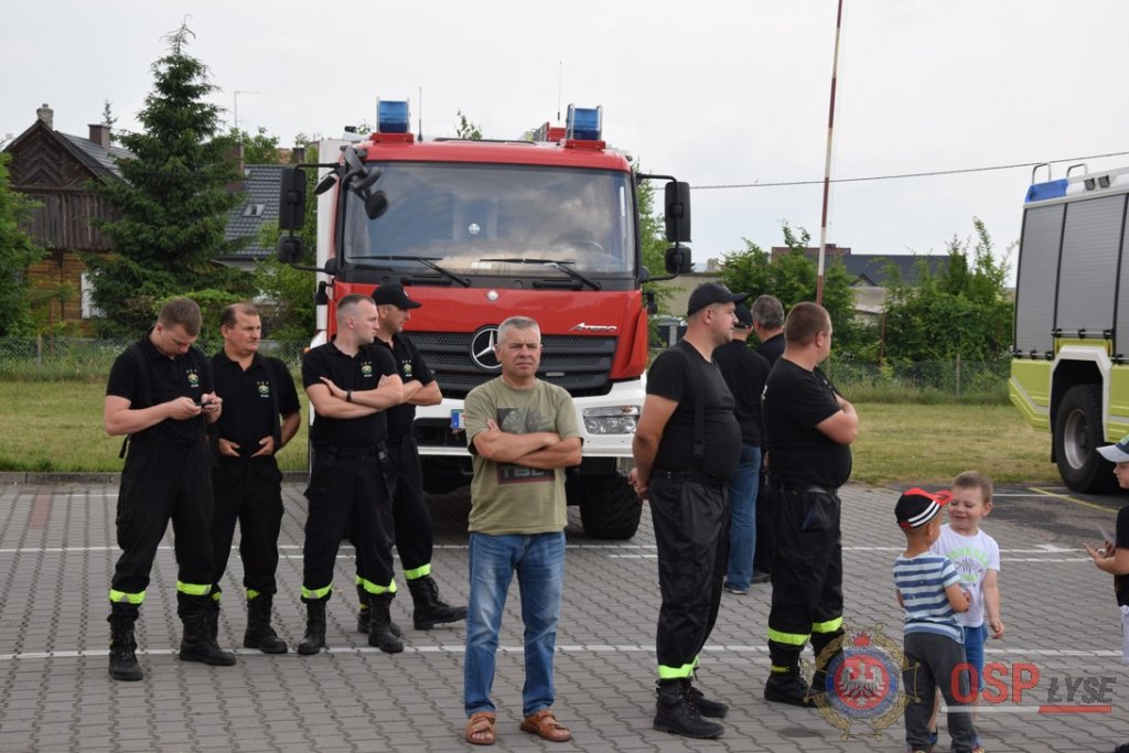 Prezentacja najnowocześniejszego sprzętu strażackiego w Łysych [21.06.2018] - zdjęcie #101 - eOstroleka.pl