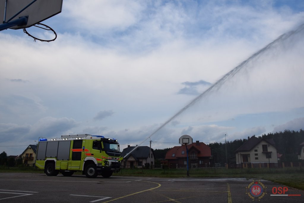 Prezentacja najnowocześniejszego sprzętu strażackiego w Łysych [21.06.2018] - zdjęcie #79 - eOstroleka.pl