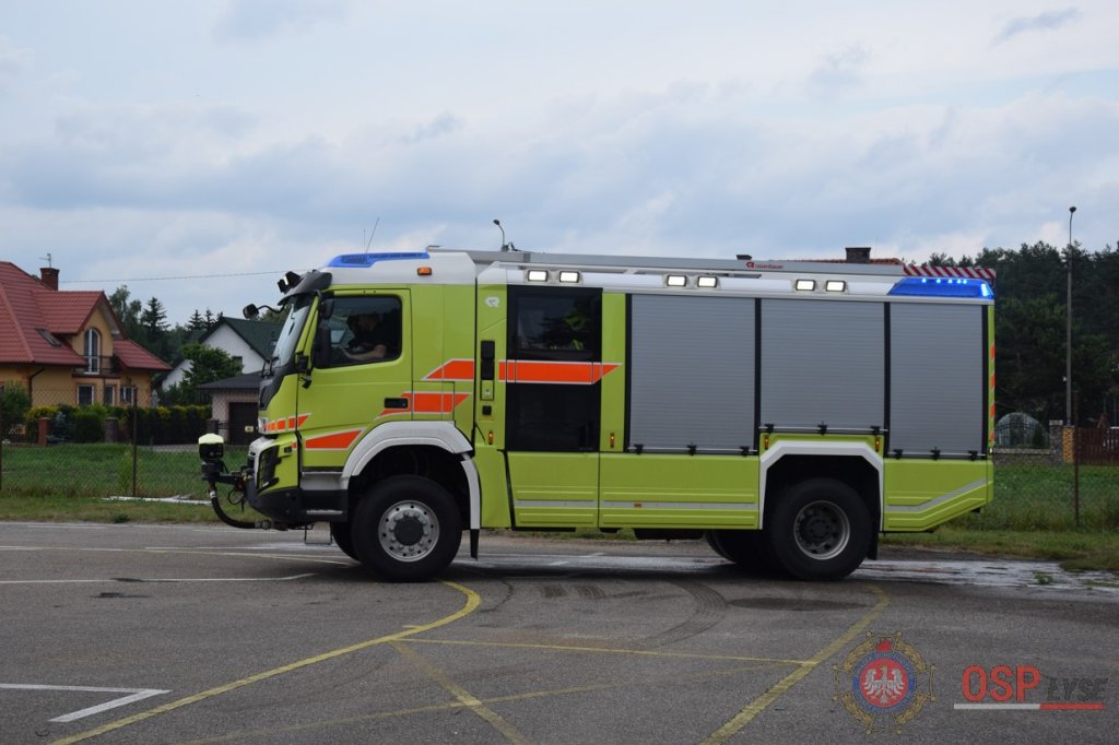 Prezentacja najnowocześniejszego sprzętu strażackiego w Łysych [21.06.2018] - zdjęcie #87 - eOstroleka.pl