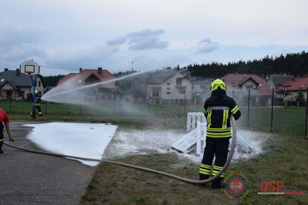 Prezentacja najnowocześniejszego sprzętu strażackiego w Łysych [21.06.2018] - zdjęcie #141 - eOstroleka.pl