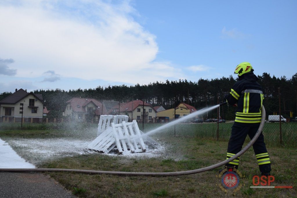 Prezentacja najnowocześniejszego sprzętu strażackiego w Łysych [21.06.2018] - zdjęcie #135 - eOstroleka.pl