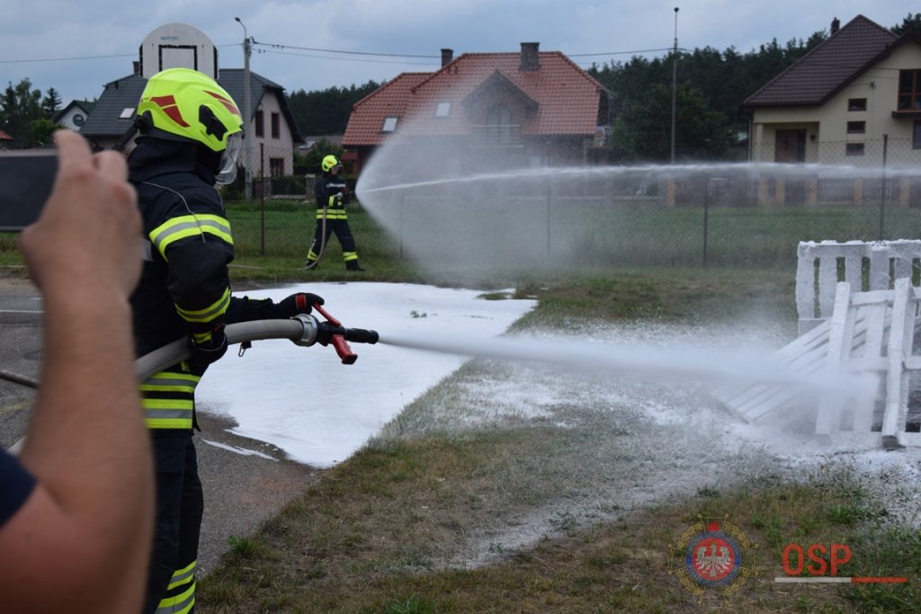 Prezentacja najnowocześniejszego sprzętu strażackiego w Łysych [21.06.2018] - zdjęcie #129 - eOstroleka.pl