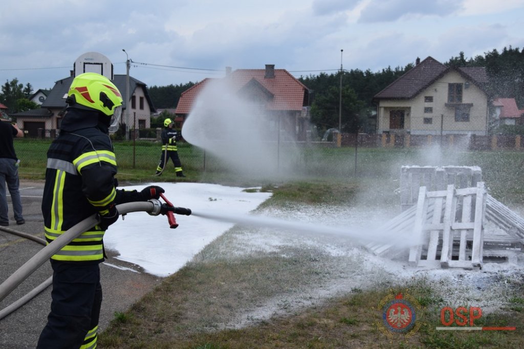 Prezentacja najnowocześniejszego sprzętu strażackiego w Łysych [21.06.2018] - zdjęcie #126 - eOstroleka.pl