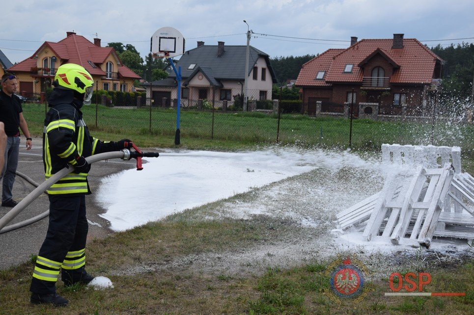 Prezentacja najnowocześniejszego sprzętu strażackiego w Łysych [21.06.2018] - zdjęcie #114 - eOstroleka.pl