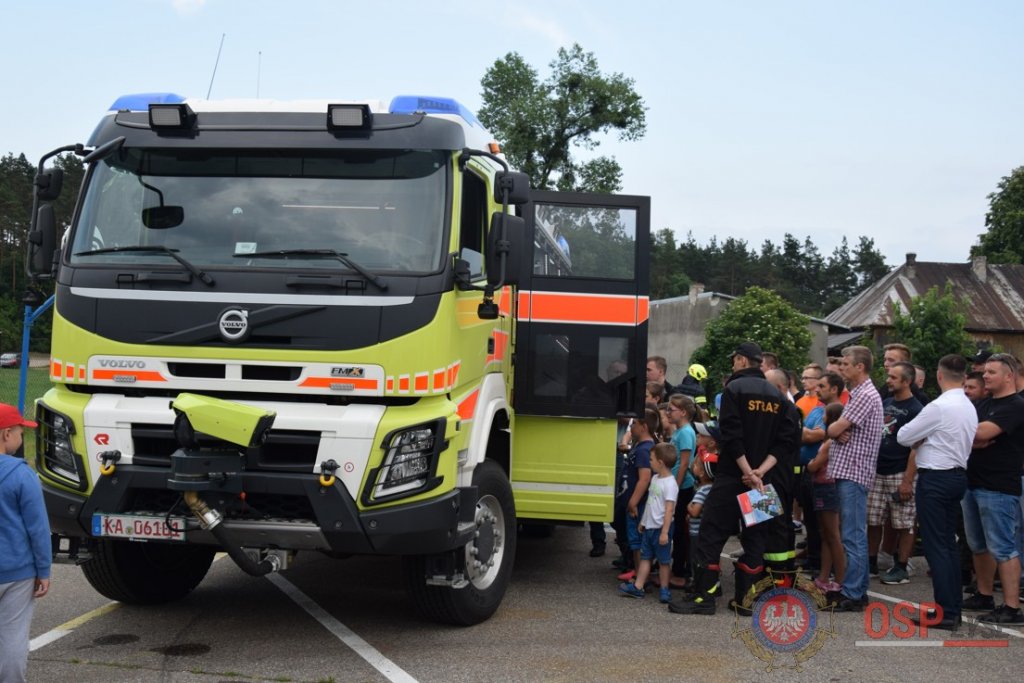 Prezentacja najnowocześniejszego sprzętu strażackiego w Łysych [21.06.2018] - zdjęcie #73 - eOstroleka.pl