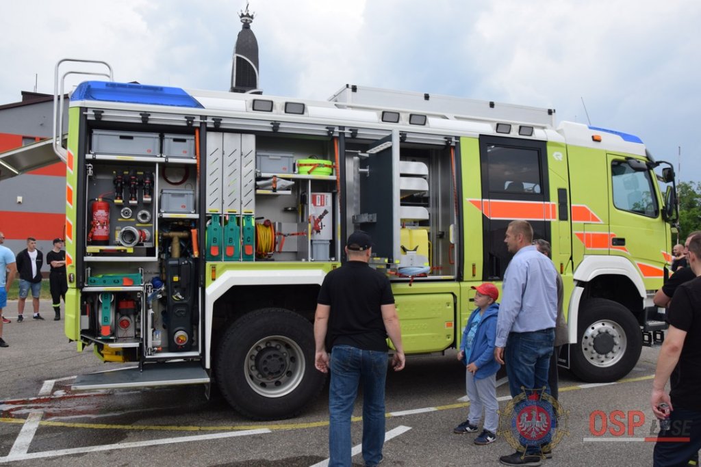 Prezentacja najnowocześniejszego sprzętu strażackiego w Łysych [21.06.2018] - zdjęcie #58 - eOstroleka.pl