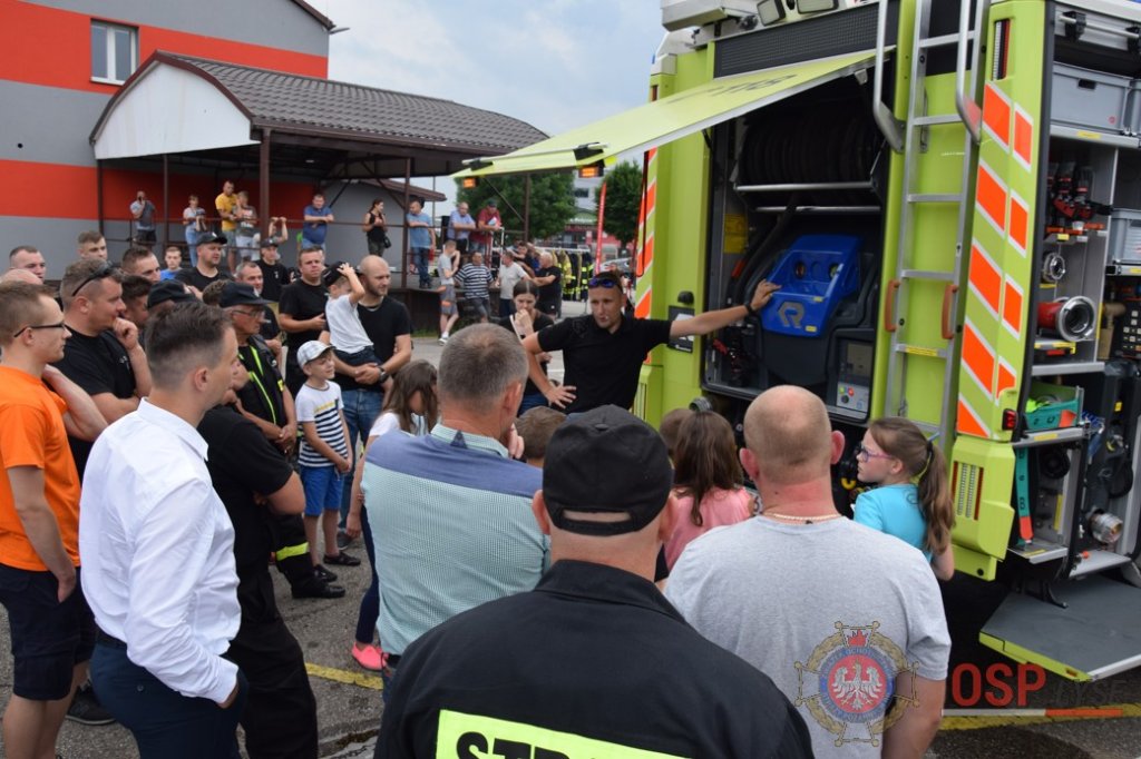 Prezentacja najnowocześniejszego sprzętu strażackiego w Łysych [21.06.2018] - zdjęcie #49 - eOstroleka.pl