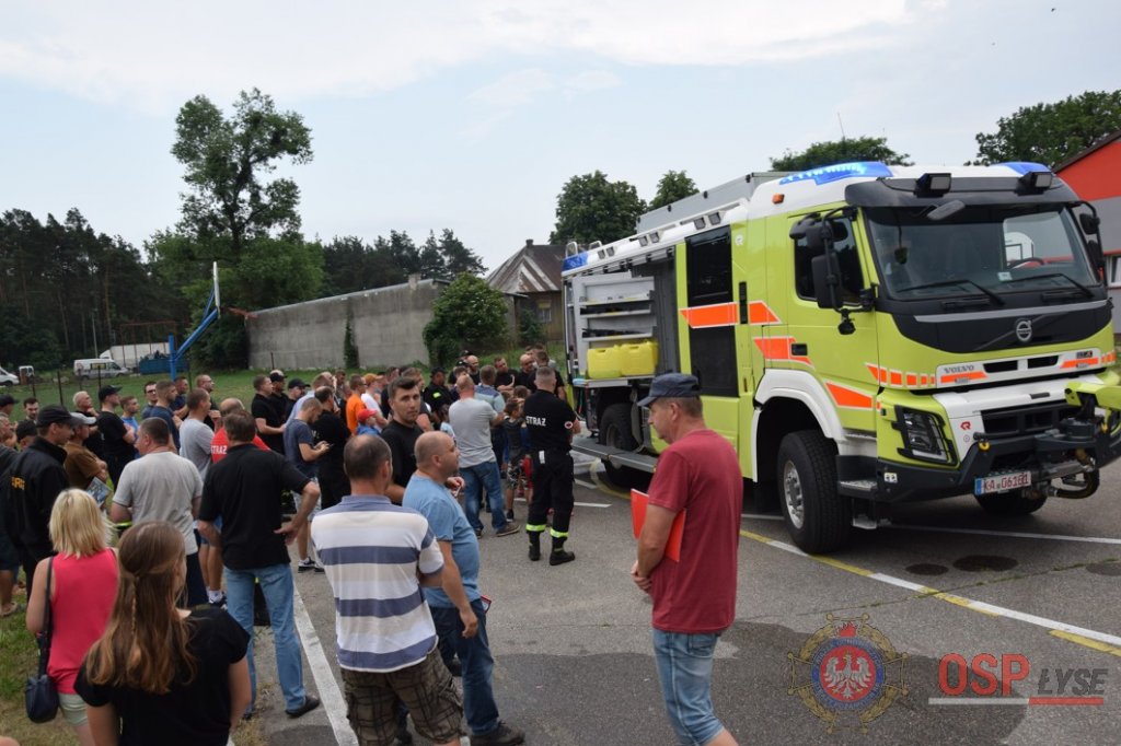 Prezentacja najnowocześniejszego sprzętu strażackiego w Łysych [21.06.2018] - zdjęcie #36 - eOstroleka.pl