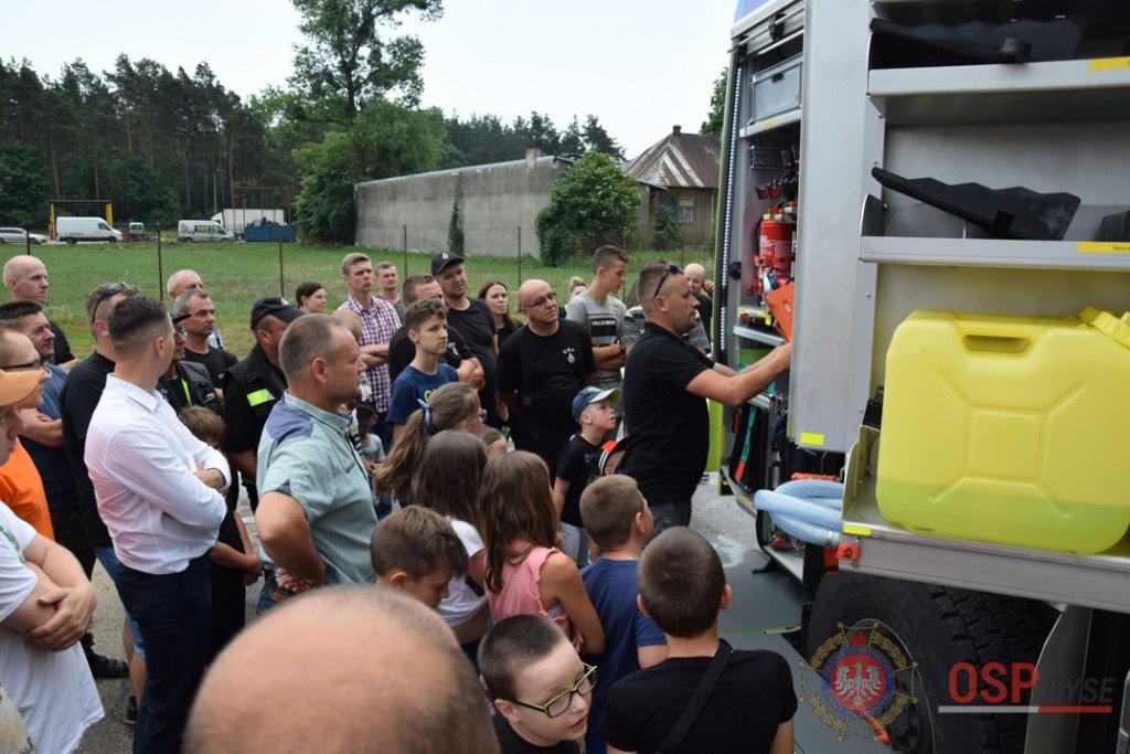 Prezentacja najnowocześniejszego sprzętu strażackiego w Łysych [21.06.2018] - zdjęcie #31 - eOstroleka.pl