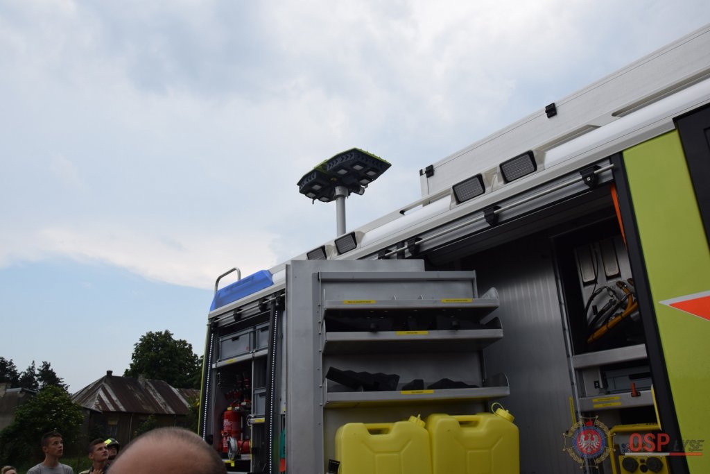 Prezentacja najnowocześniejszego sprzętu strażackiego w Łysych [21.06.2018] - zdjęcie #28 - eOstroleka.pl